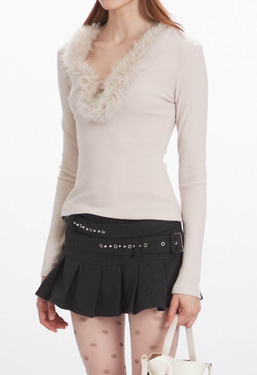 Fuzzy Plunge V-Neck Fitted Top in Ivory