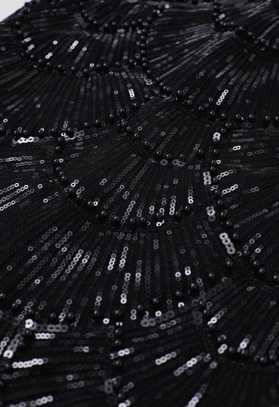 Scallop-Shaped Sequined Pearl Slit Gown in Black
