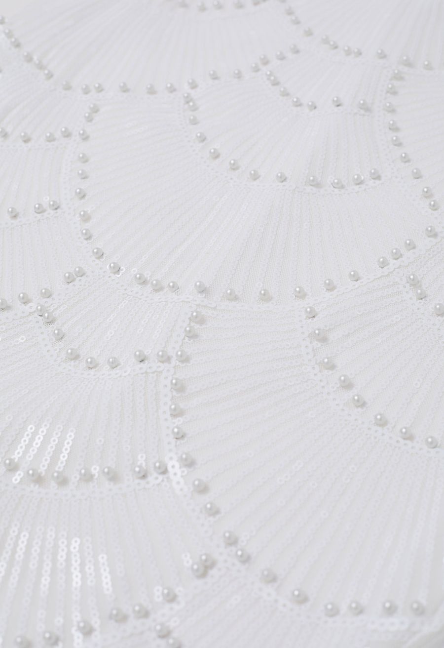 【0.5lbs】Scallop-Shaped Sequined Pearl Slit Gown in White