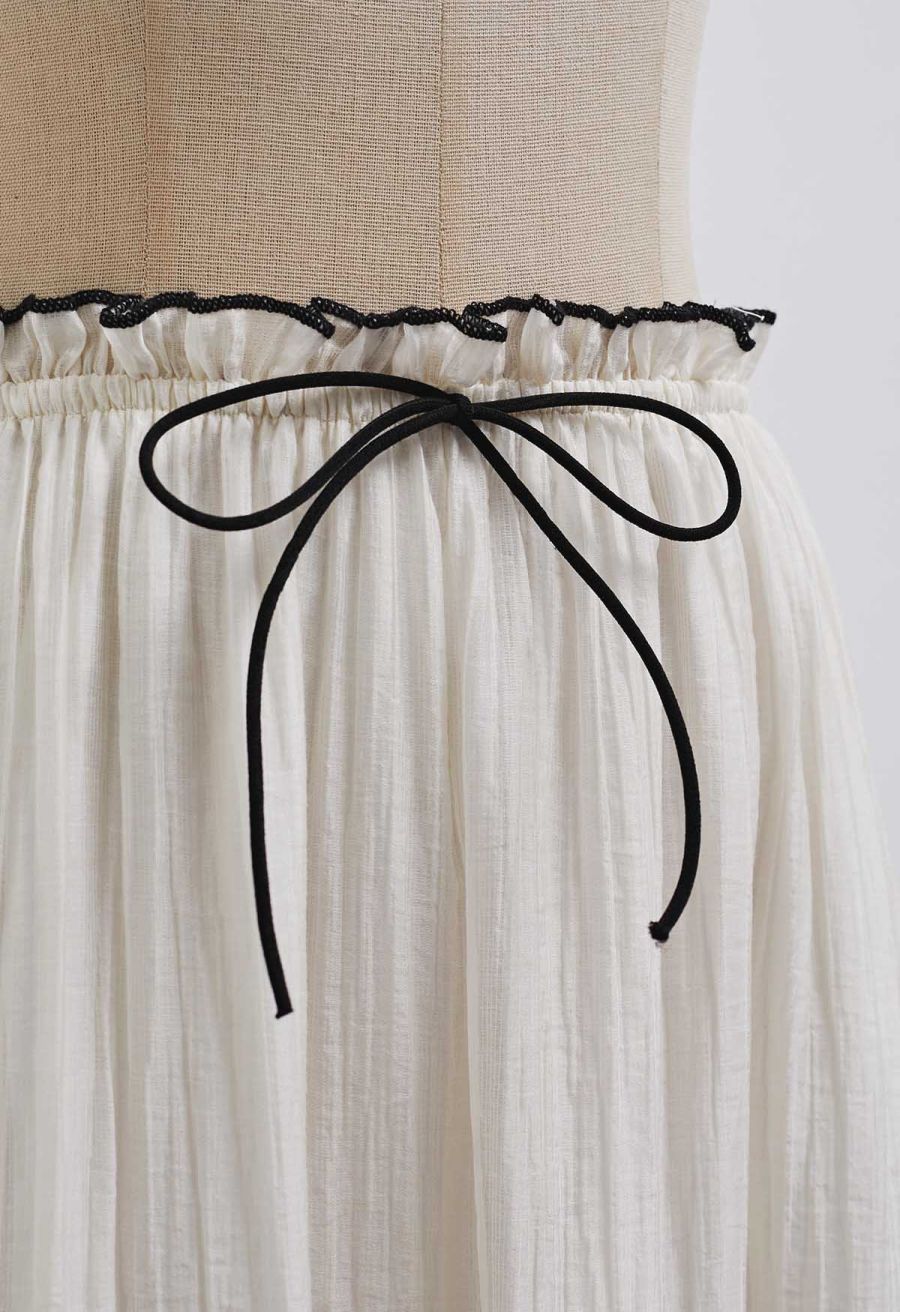 Contrast Bowknot Ruffle Cami Top and Skirt Set in Cream