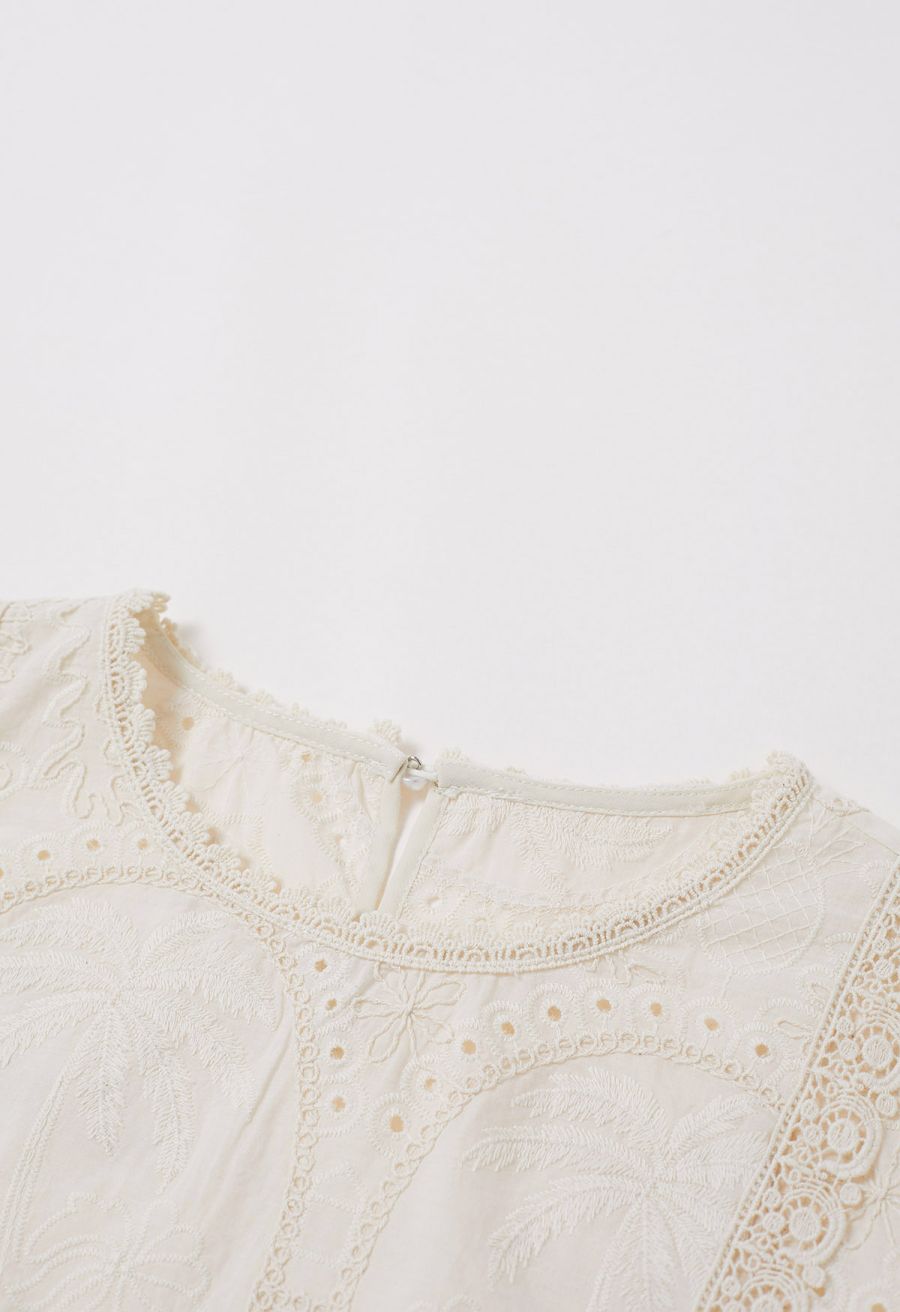 Coconut Tree Embroidered Eyelet Puff Sleeve Top in Cream