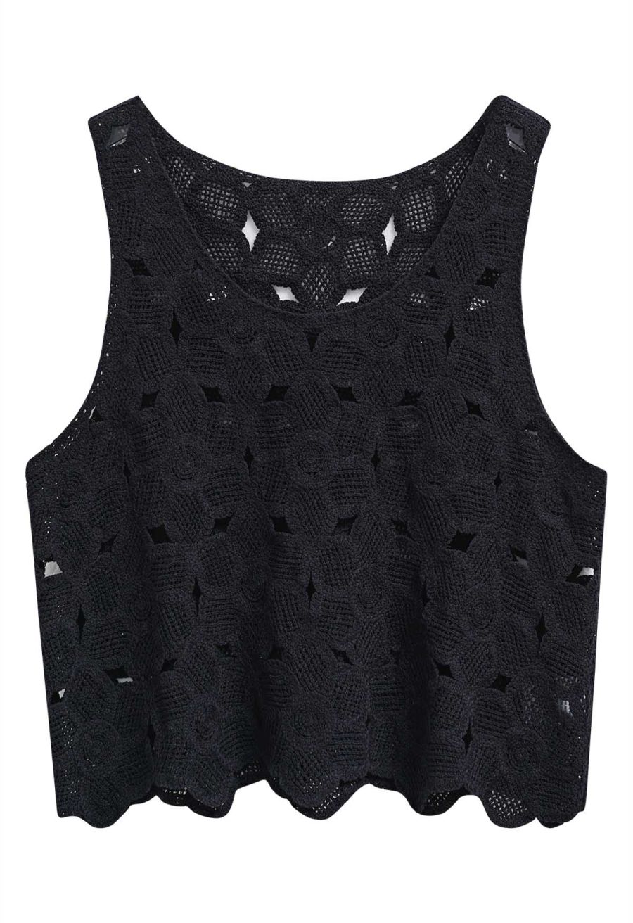 Scoop Neckline Floral Cutwork Crochet Sleeveless Top in Black
