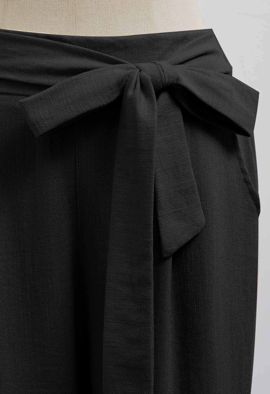Laid-Back Tie-Bow Linen-Blend Pants in Black