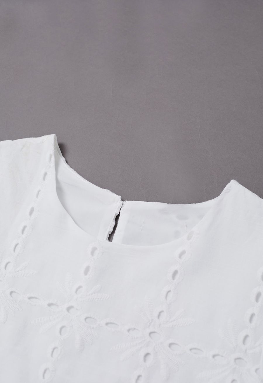 Grid Embroidered Eyelet Short Sleeve Top in White