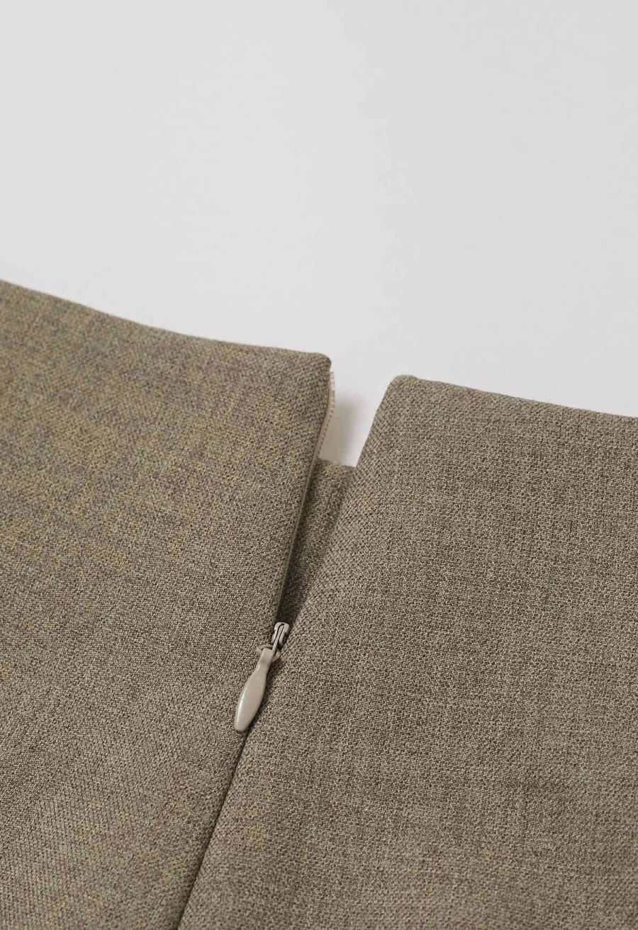 Stylish Golden Button Decor Shorts in Olive