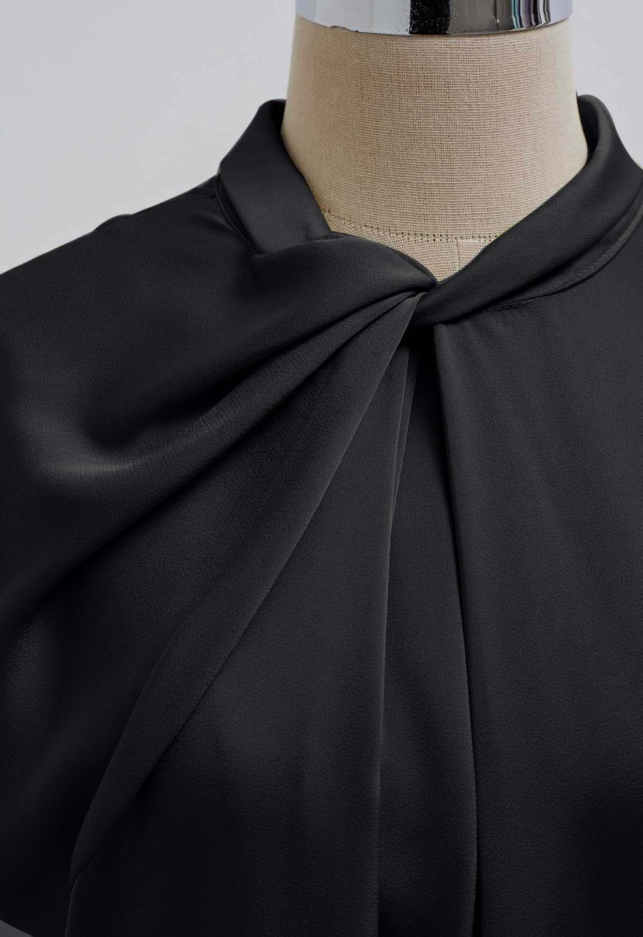 Twist Neckline Batwing Short Sleeve Top in Black
