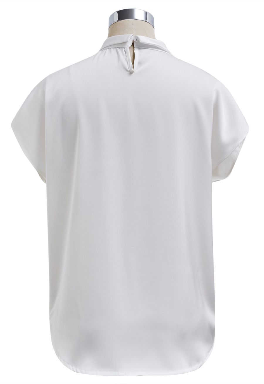 Twist Neckline Batwing Short Sleeve Top in White