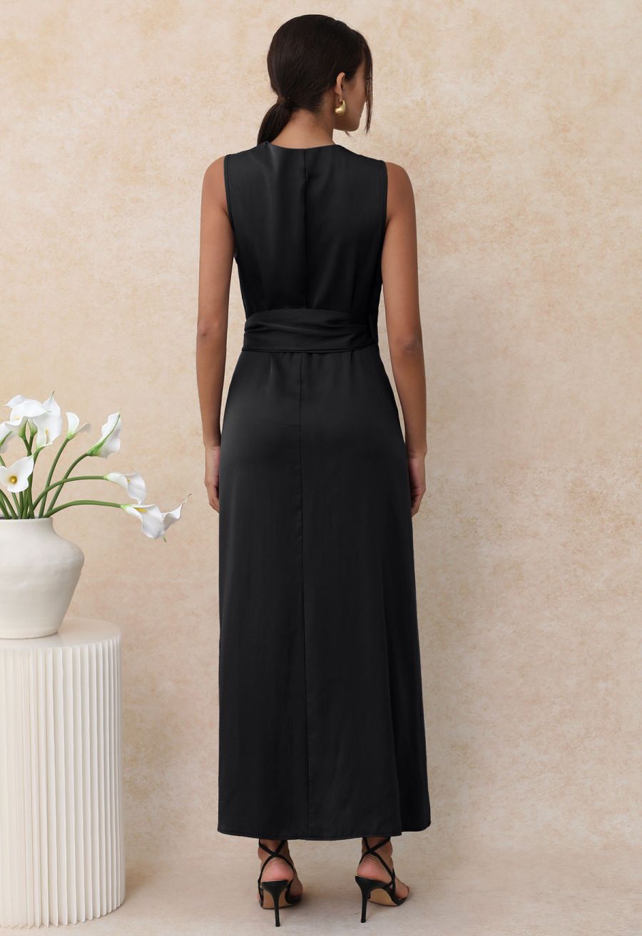 Vintage Elegance Wrap Front Sleeveless Maxi Dress in Black