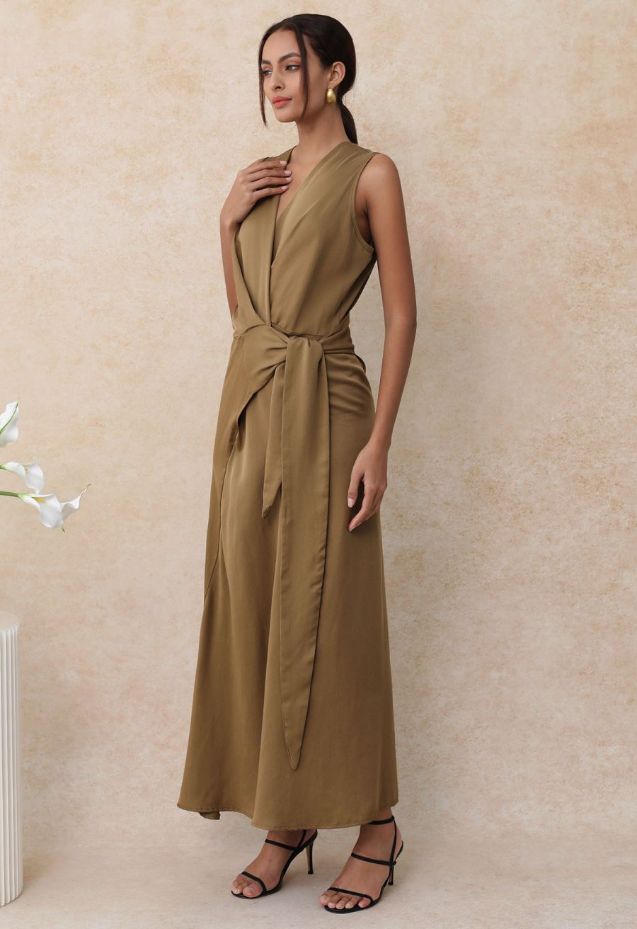 Vintage Elegance Wrap Front Sleeveless Maxi Dress in Brown