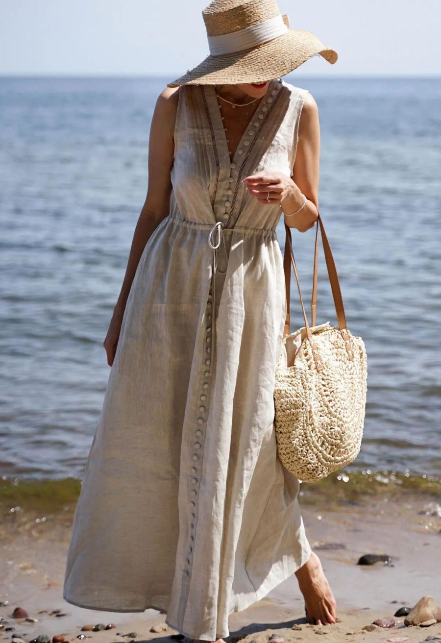 V-Neck Buttoned Sleeveless Dress in Linen