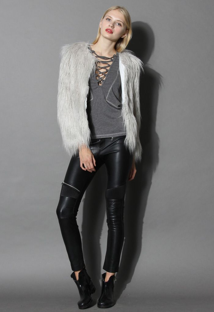My Chic Faux Fur Coat in Silver