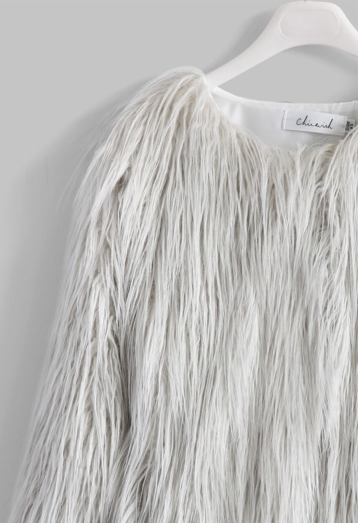 My Chic Faux Fur Coat in Silver