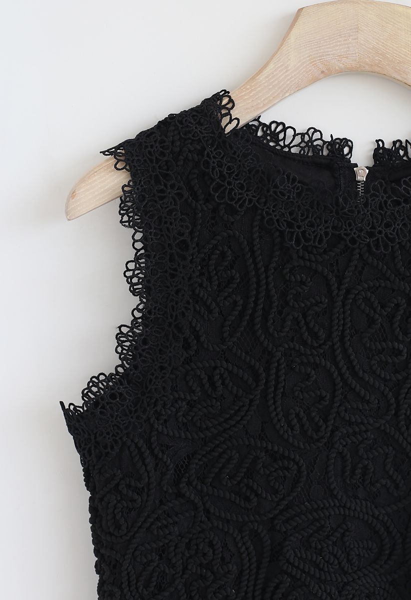Diva Full Lace Crop Top in Black