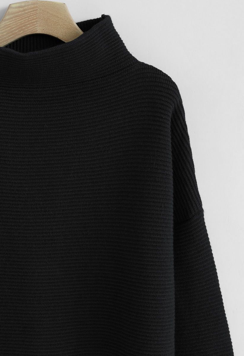 Cozy Ribbed Turtleneck Sweater in Black