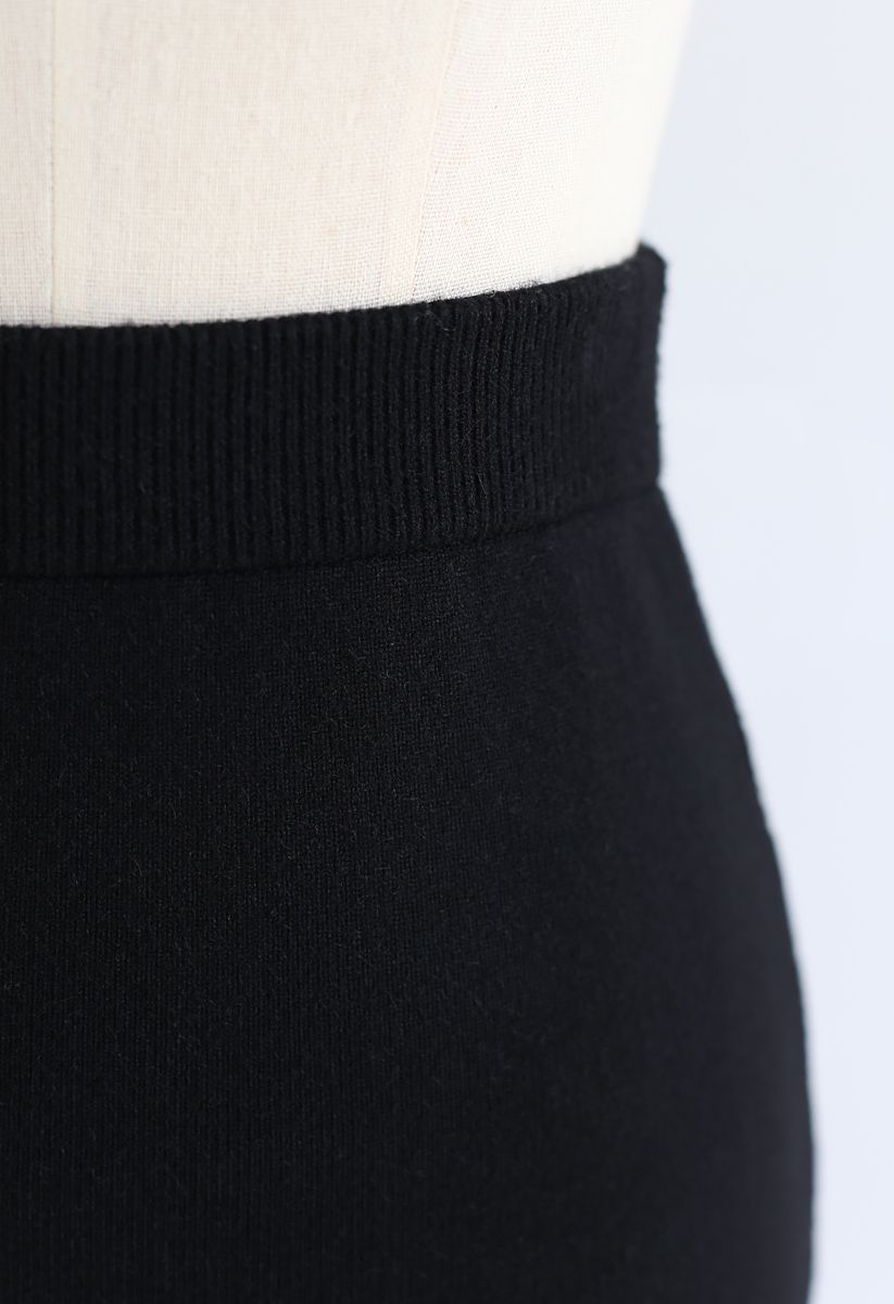 Basic Ribbed Knit Pencil Midi Skirt in Black