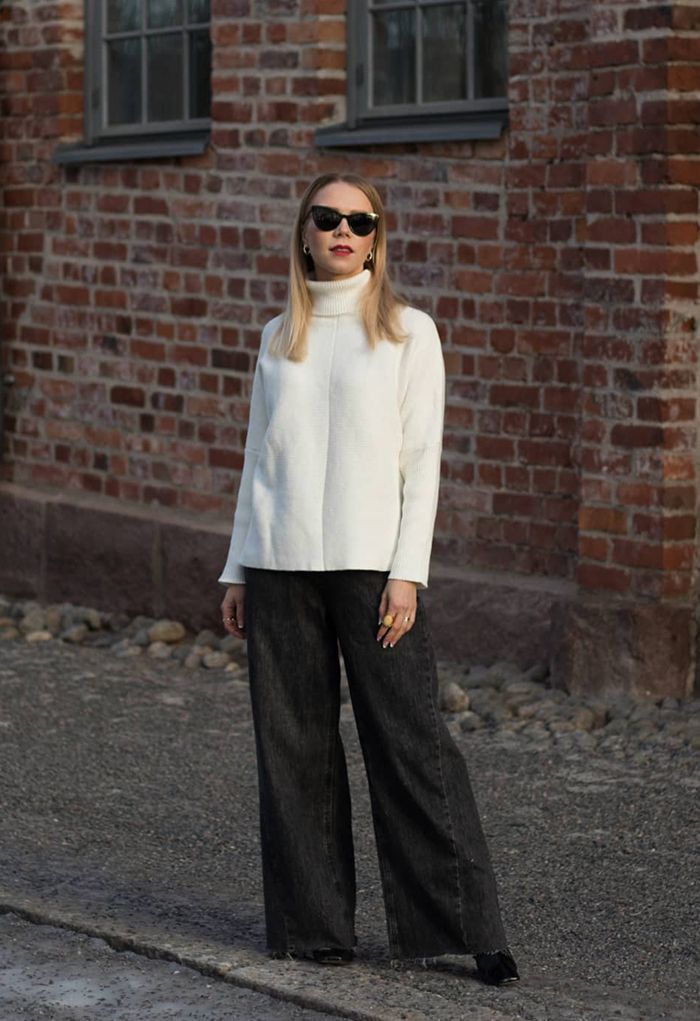 Effortless Chic Turtleneck Batwing Sleeve Hi-Lo Sweater in White