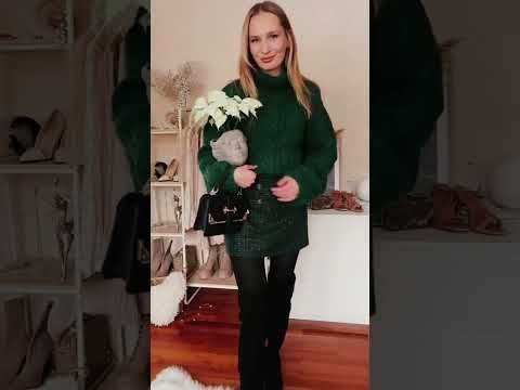 Turtleneck Braid Knit Crop Sweater in Green