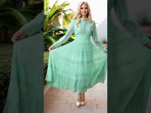 Savvy Elegance Notch Neck Floral Lace Panelled Maxi Dress in Mint