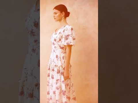 Floral Flourish V-Neck Puff Sleeve Dress in Ivory