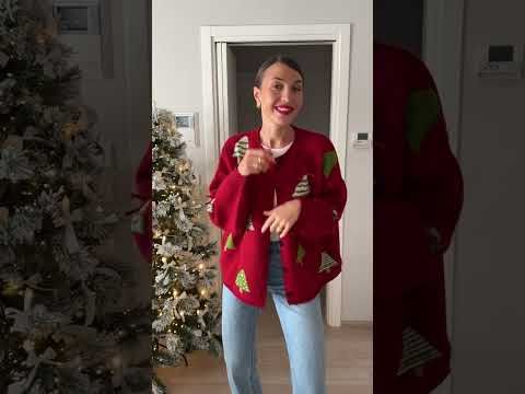 Cutie 3D Bowknot Christmas Tree Buttoned Knit Cardigan in Red
