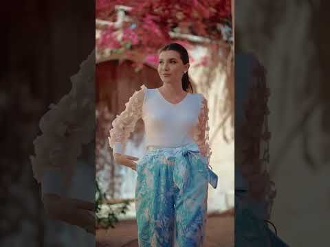 Blue Bouquet Printed Wide-Leg Pants