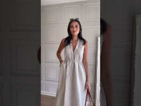 V-Neck Buttoned Sleeveless Dress in Linen
