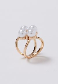 Elegant Pearl Scarf Buckle
