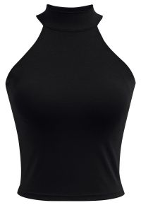 Solid Halter Neck Crop Top in Black