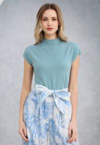 Solid Color Cap Sleeves Knit Top in Blue