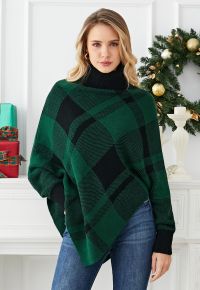 Festive Plaid Turtleneck Knit Poncho in Green