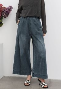 Sleek Proposition Elastic Waist Wide-Leg Jeans in Blue