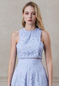 Paisley Eyelet Embroidery Sleeveless Crop Top in Lavender