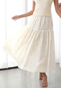 Daisy Era Embroidery Cotton Maxi Skirt in Cream