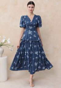 Floral Flourish V-Neck Puff Sleeve Dress in Navy